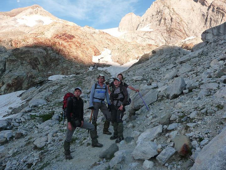 Vignemale_LDP_2009 026.jpg - Pause avant d'attaquer le glacier